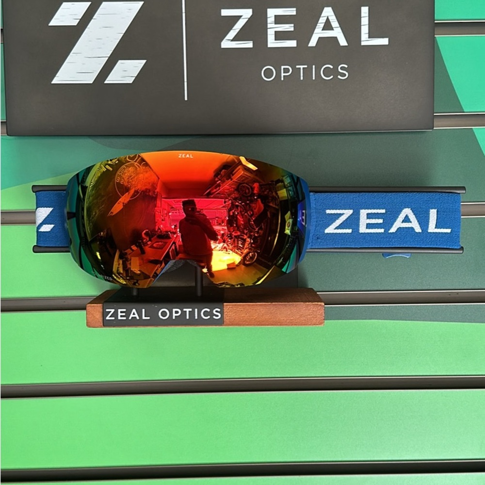 Zeal Optics snow goggle - Portal XL- polarized (NEW)